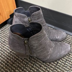 Paul Green | Malibu Sliced Zip Up Booties